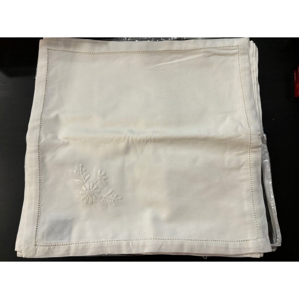 Ross Simmons Floral Embroidered Square Napkins Set of 12 NEW